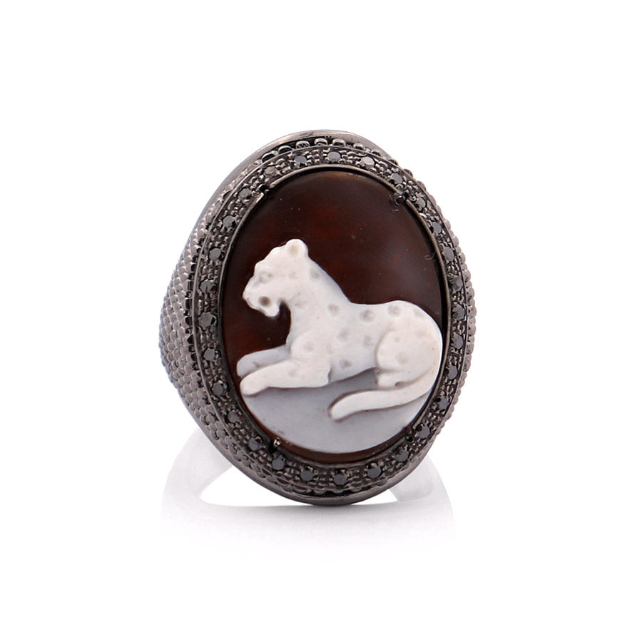 "Leopard" — hand-carved cameo ring by AMEDEO