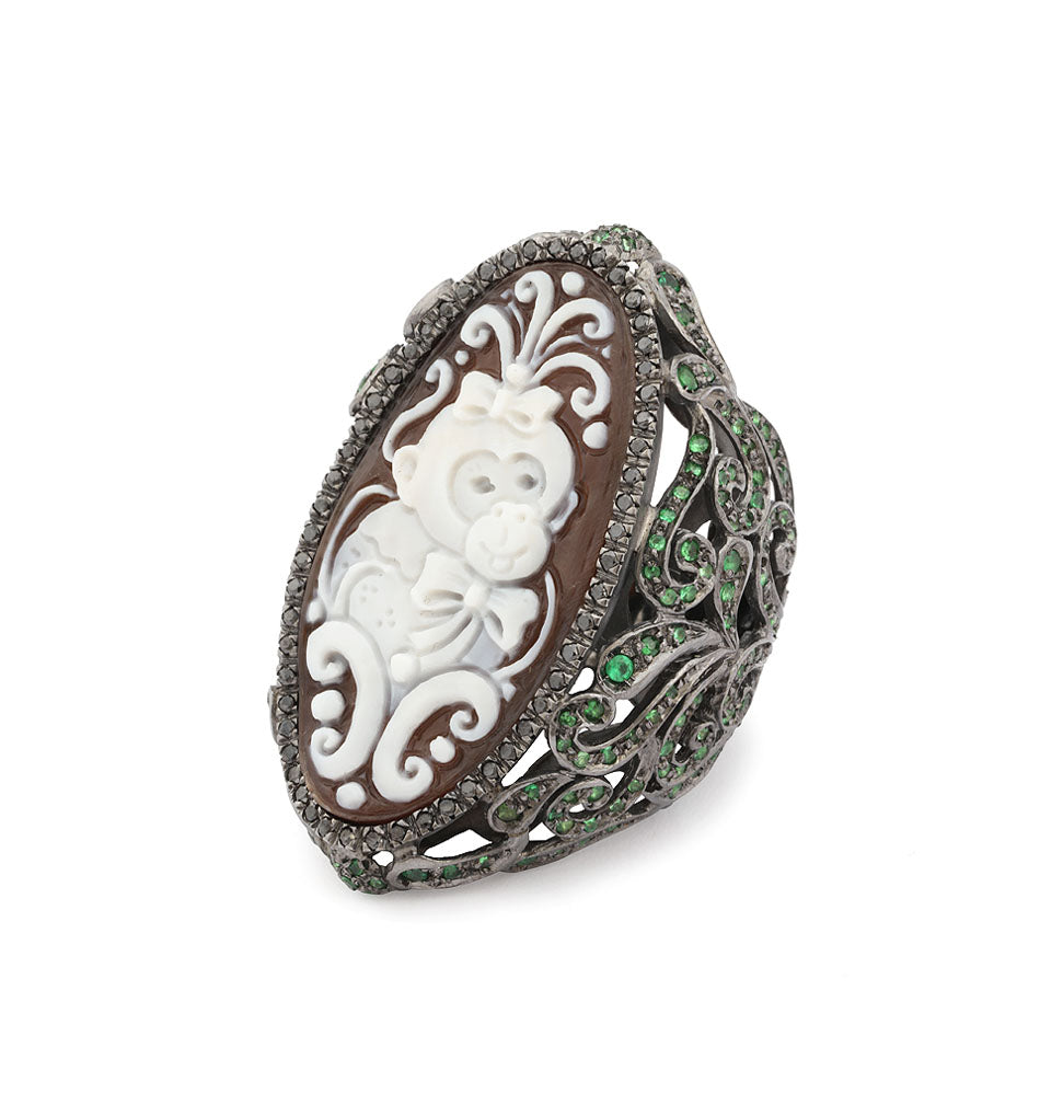 "MONKEY IN HARMONY" — hand-carved cameo ring by AMEDEO