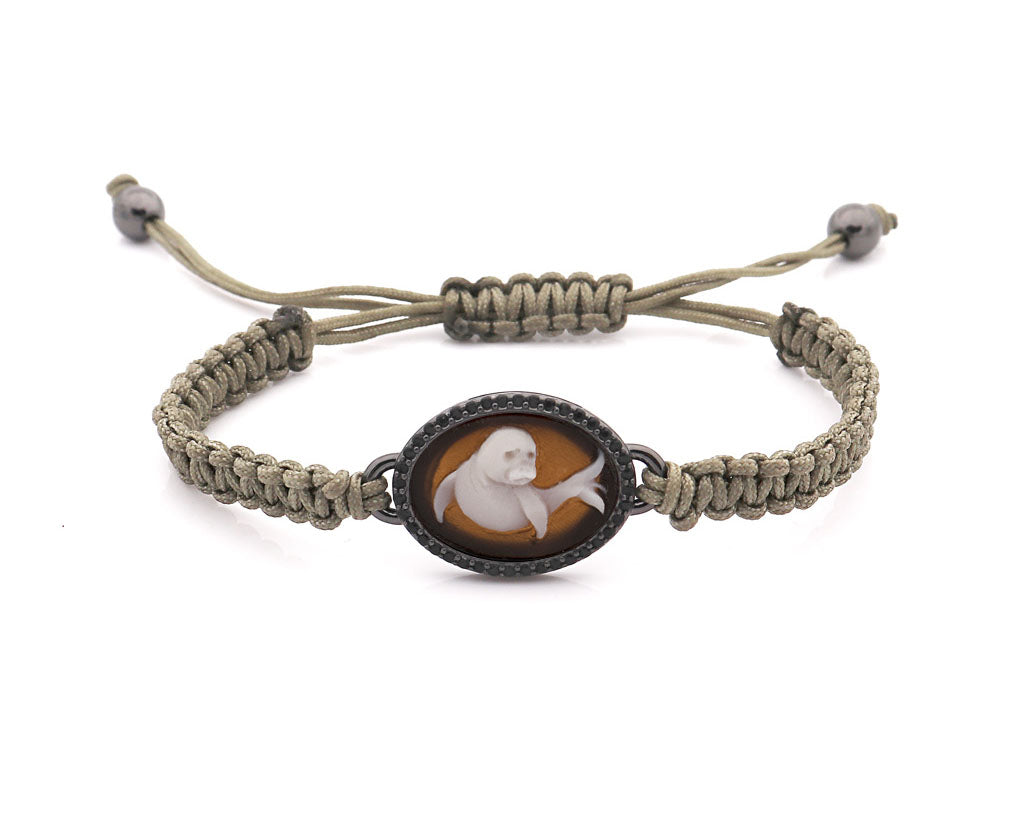 "SEAL" — hand-carved cameo bracelet by AMEDEO