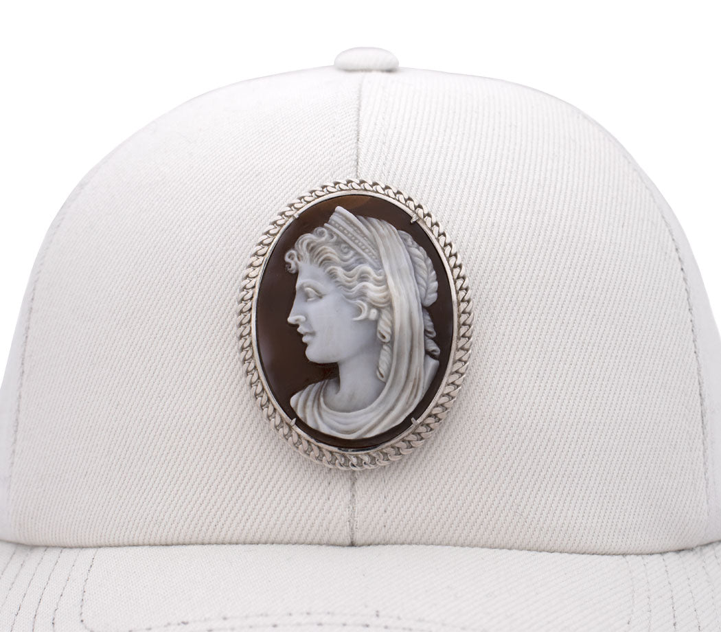 "HERA" — hand-carved cameo cameo cap by AMEDEO