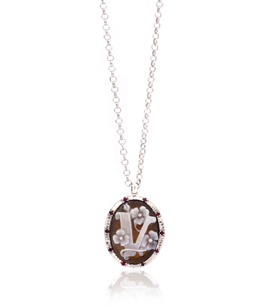 INITIAL "V" — hand-carved cameo necklace by AMEDEO