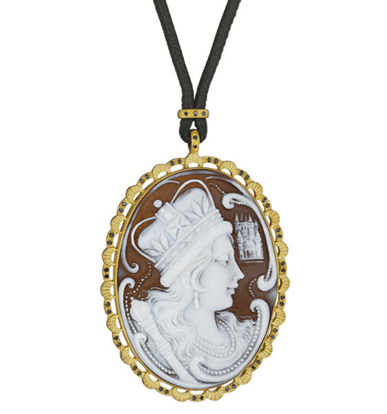 "REGINA" — hand-carved cameo necklace by AMEDEO