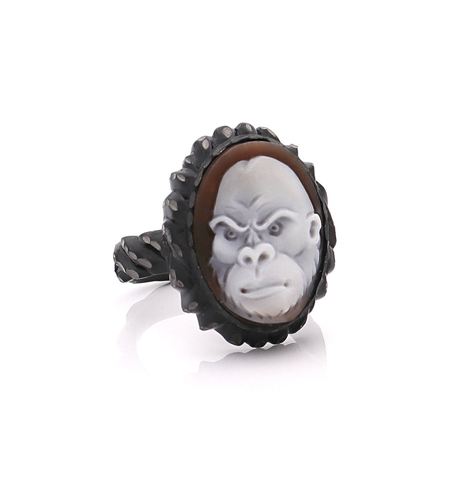 "GORILLA" — hand-carved cameo ring by AMEDEO