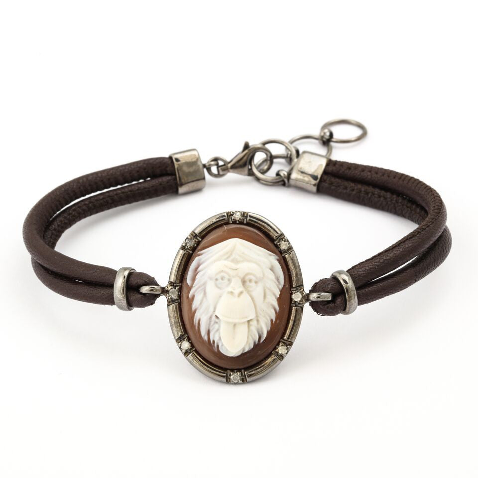 "Scimmia impertinente"