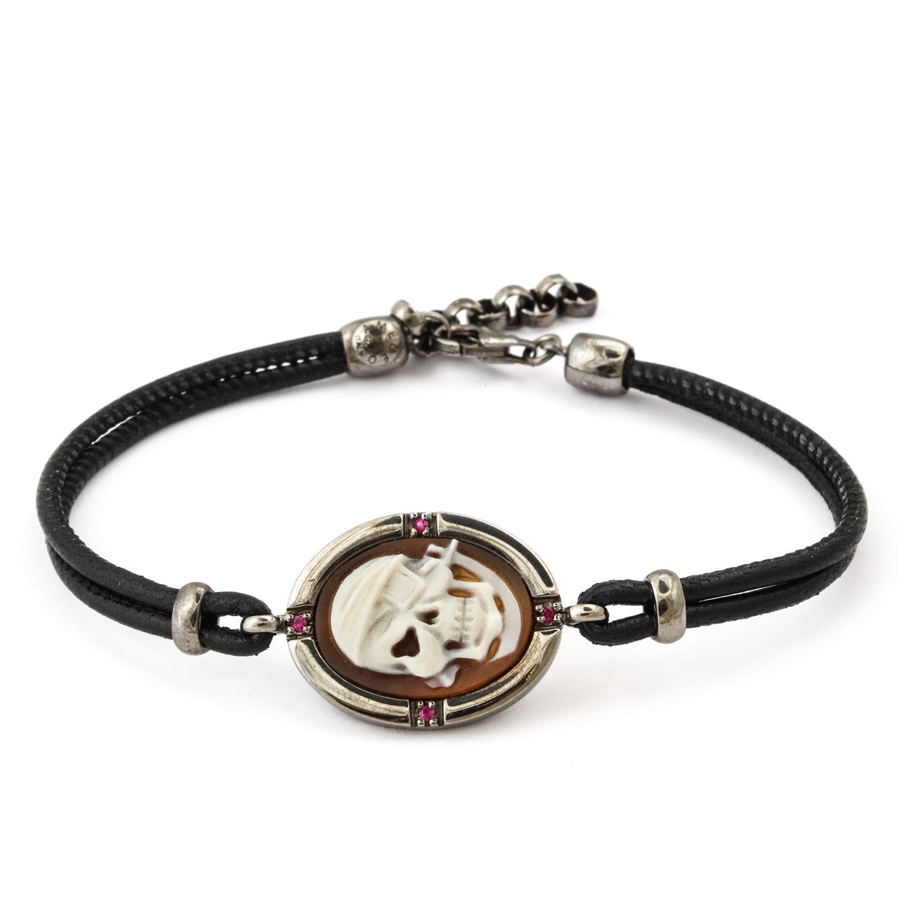 "PIRATA" — hand-carved cameo bracelet by AMEDEO