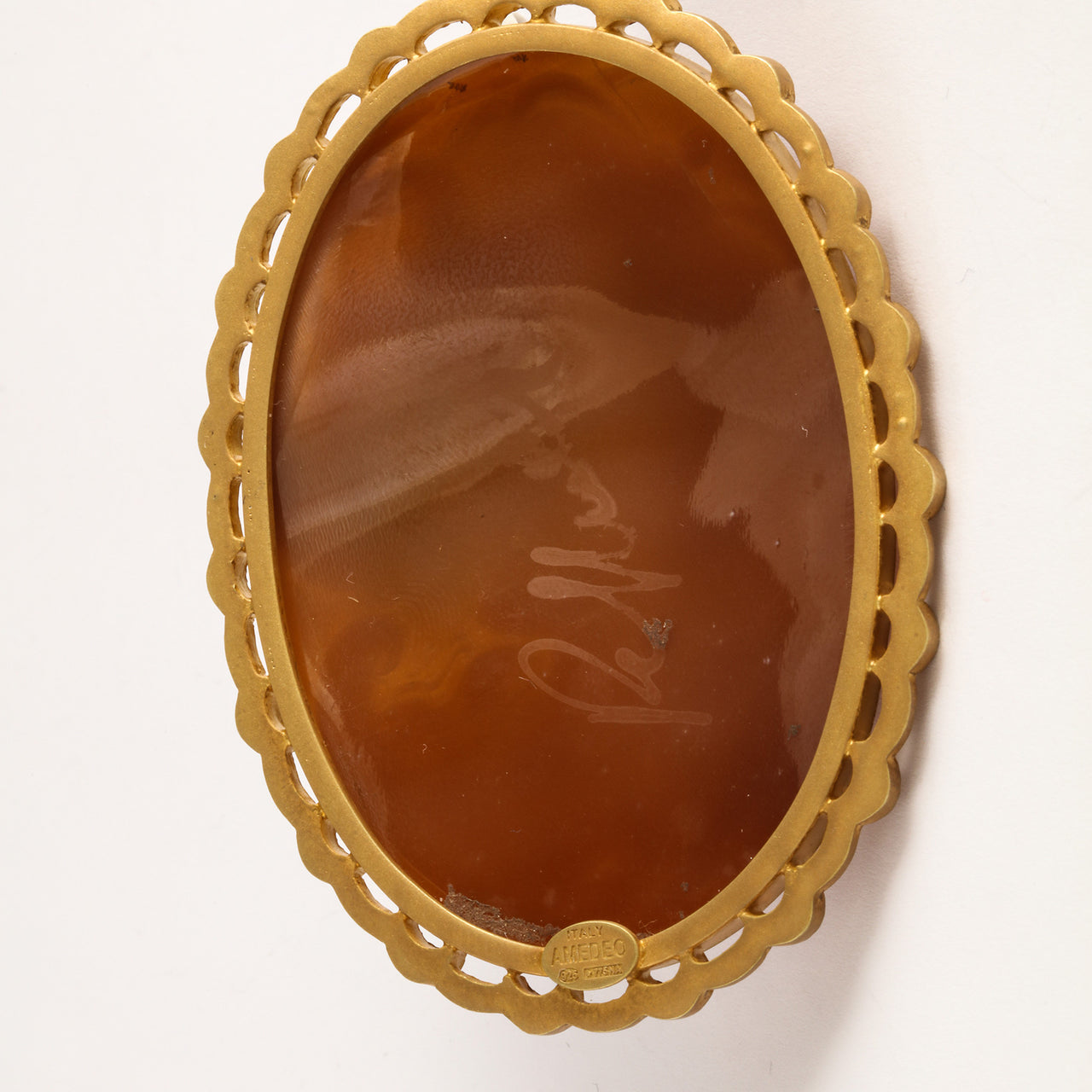 "REGINA" — hand-carved cameo necklace by AMEDEO