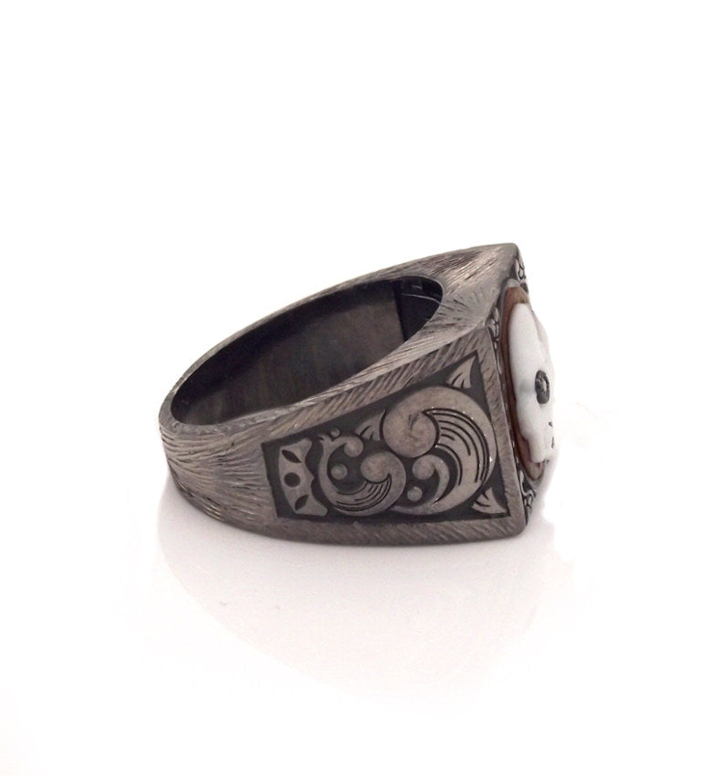 MINI "HALF SKULL HALF ROSE" — hand-carved cameo ring by AMEDEO