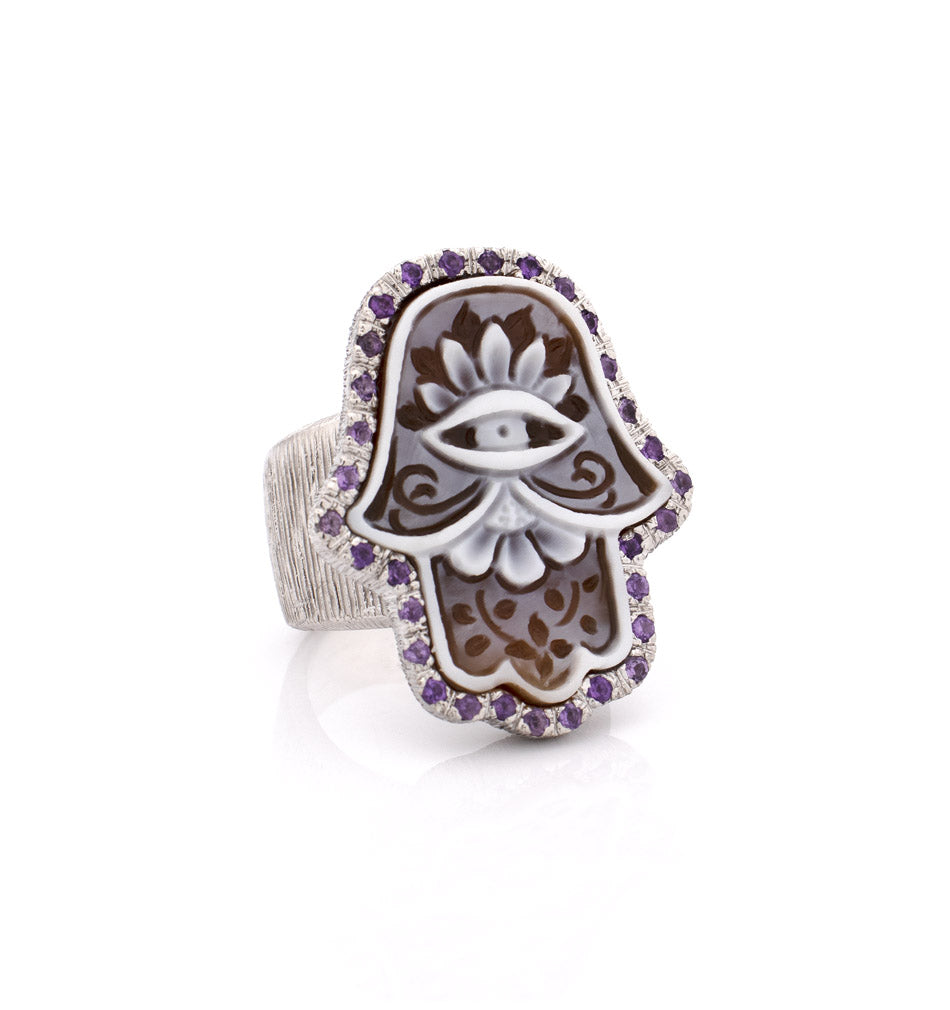 "HAMSA" — hand-carved cameo ring by AMEDEO