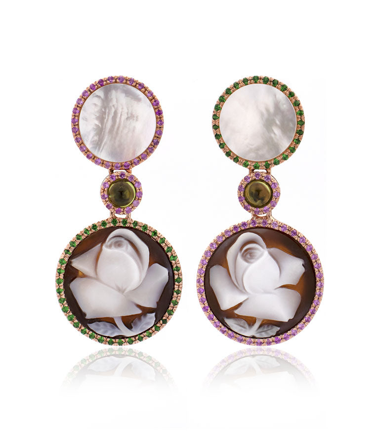 "ATMOSPHERE OF ROSE"